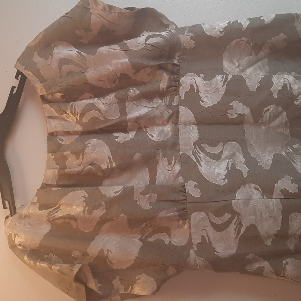 Gilani Dress - Picture 3 of 4